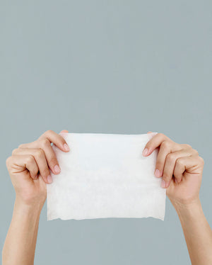 Pack Primera Menstruación sin tóxicos + libro en colaboración con la Dra. Stefanie Redón